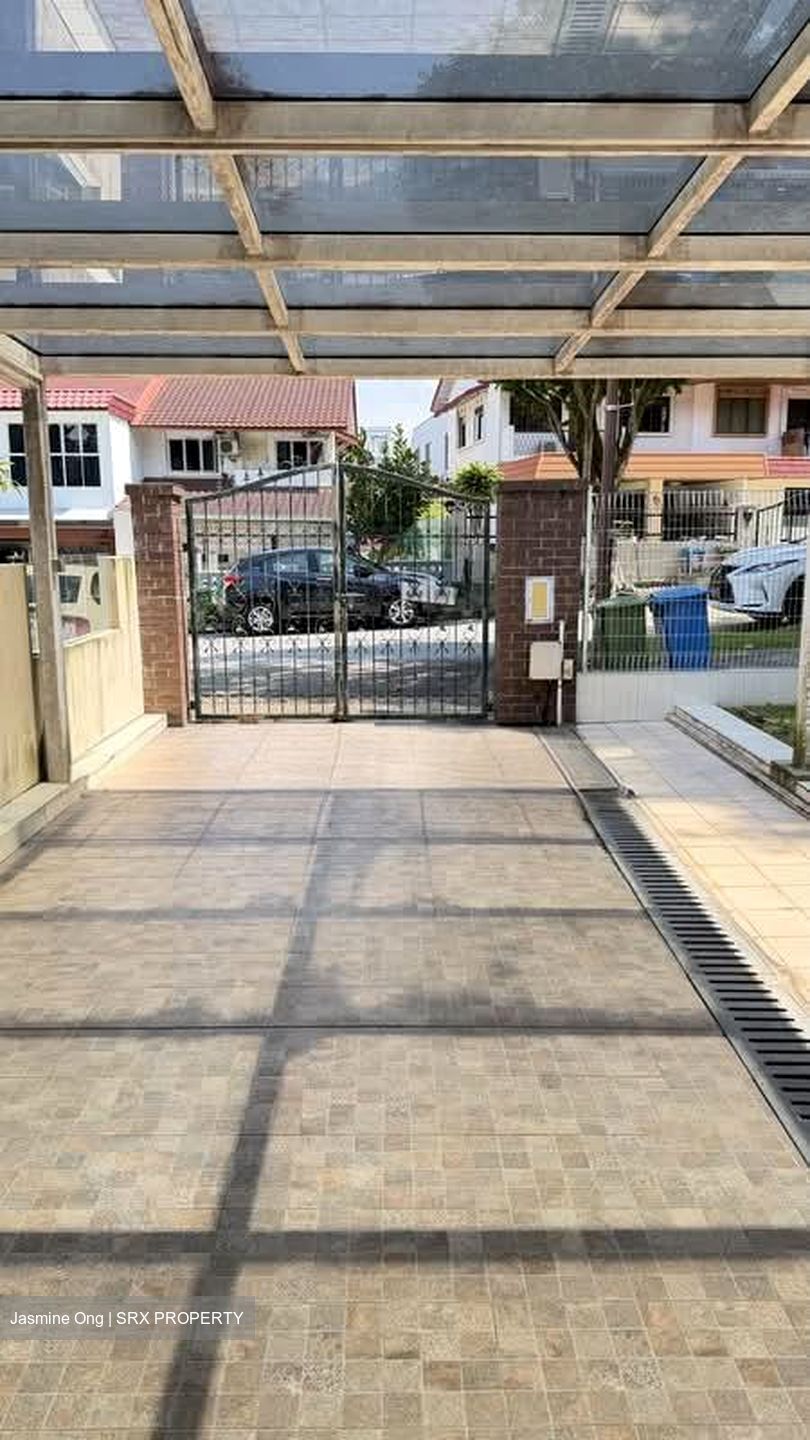 Lorong Kemunchup (D23), Terrace #595618261